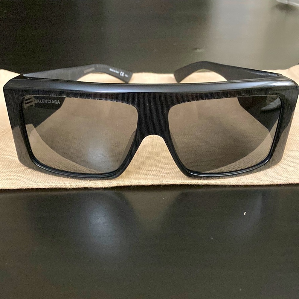 Balenciaga Sunglasses BB0002S